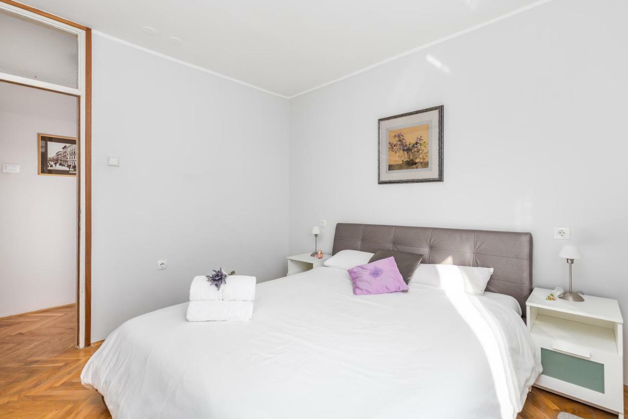 Apartman View